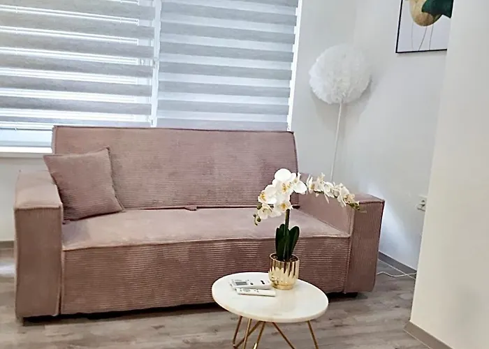 Lux With Free Parking *